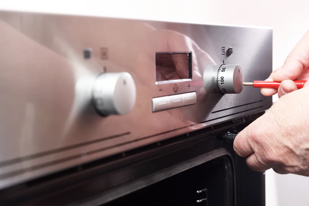 FixEm Appliance Repair performs oven repair in Berkeley, California